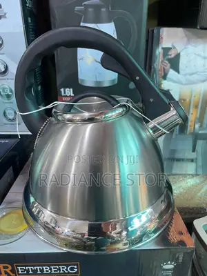 Stainless Steel Whistling Kettle (5 Liters)