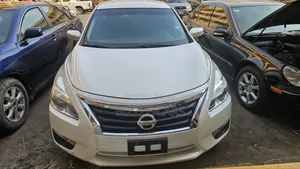 Nissan Altima 2014 White