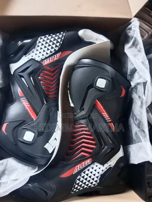 Augi Safely Boots