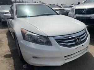 Honda Accord Coupe LX-S Automatic 2011 White
