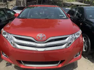 Toyota Venza V6 2012 Red
