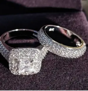 Classic Wedding Ring Set