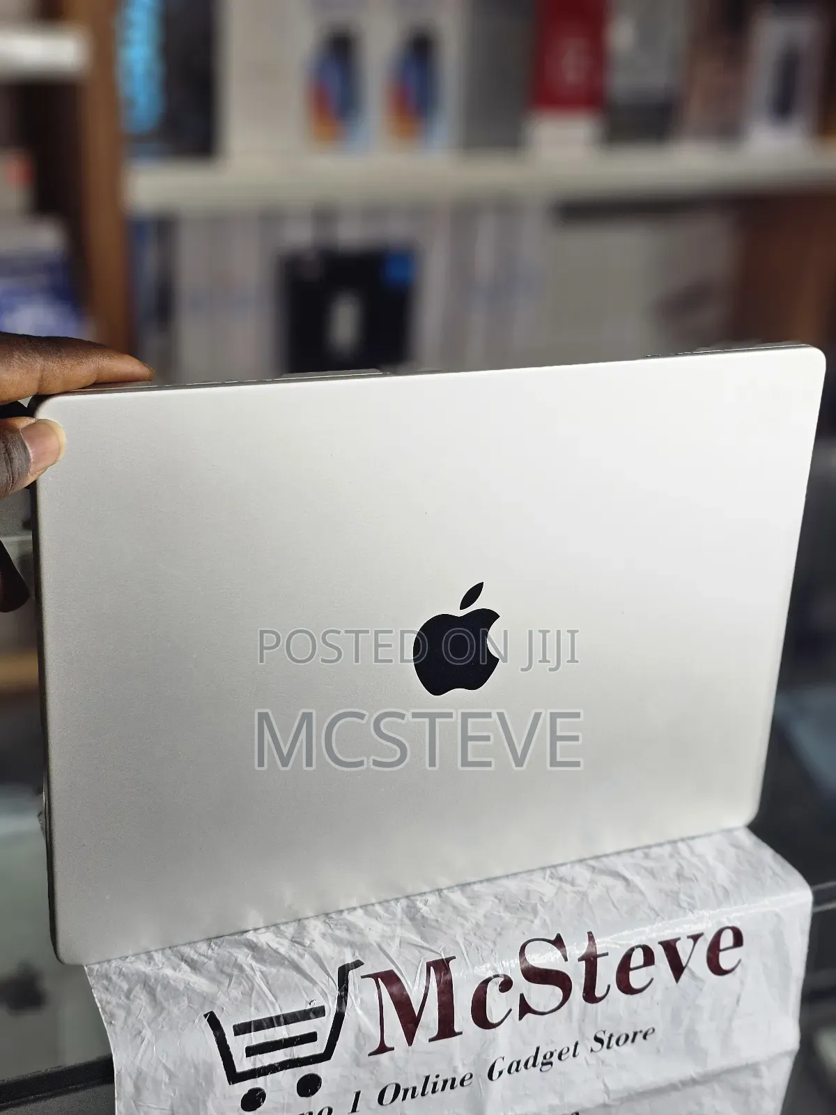 Laptop Apple MacBook Pro 2023 M3 8GB Apple M3 SSD 512GB