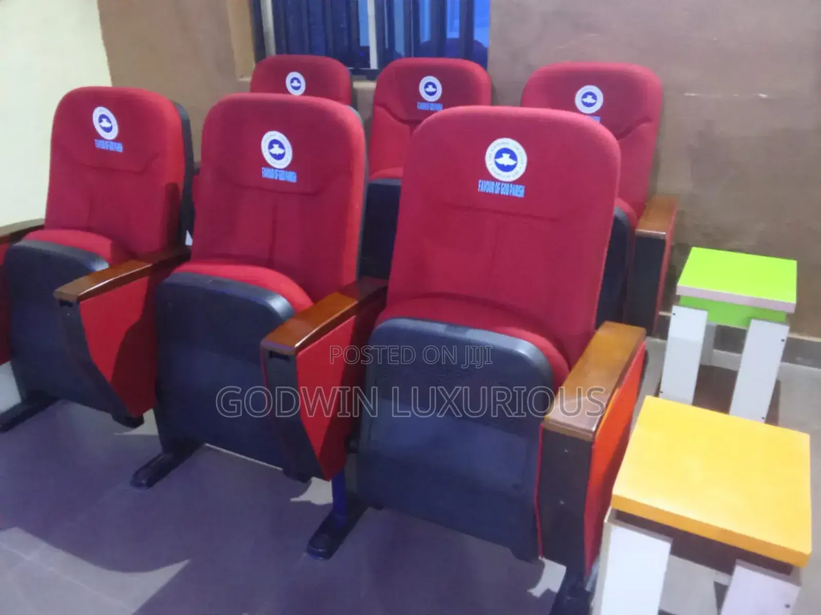Customized Auditorium Chairs