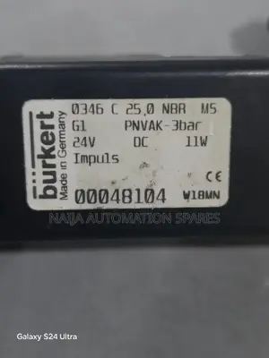 Burkert Type 0344 3/2-Way-Solenoid Valve; Servo | 00048104
