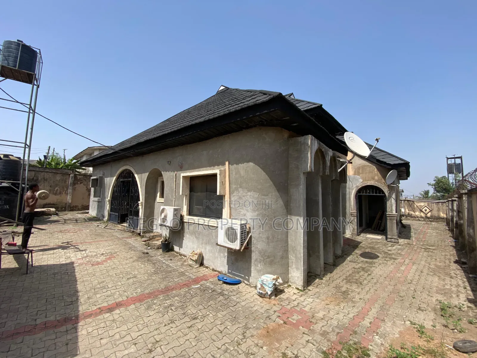 Furnished 5bdrm Bungalow in Bashorun,Winners for sale