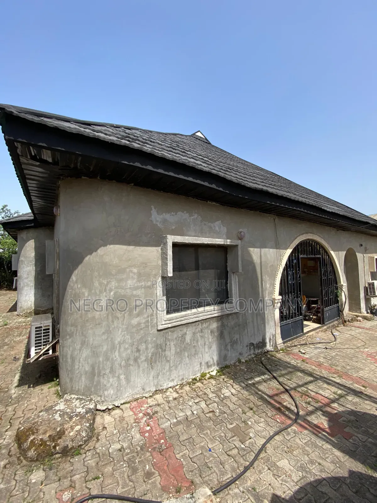 Furnished 5bdrm Bungalow in Bashorun,Winners for sale
