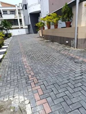 4bdrm Duplex in Ikoyi for rent