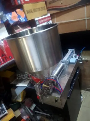 Liquid Paste Filler Machine With Double Noozle