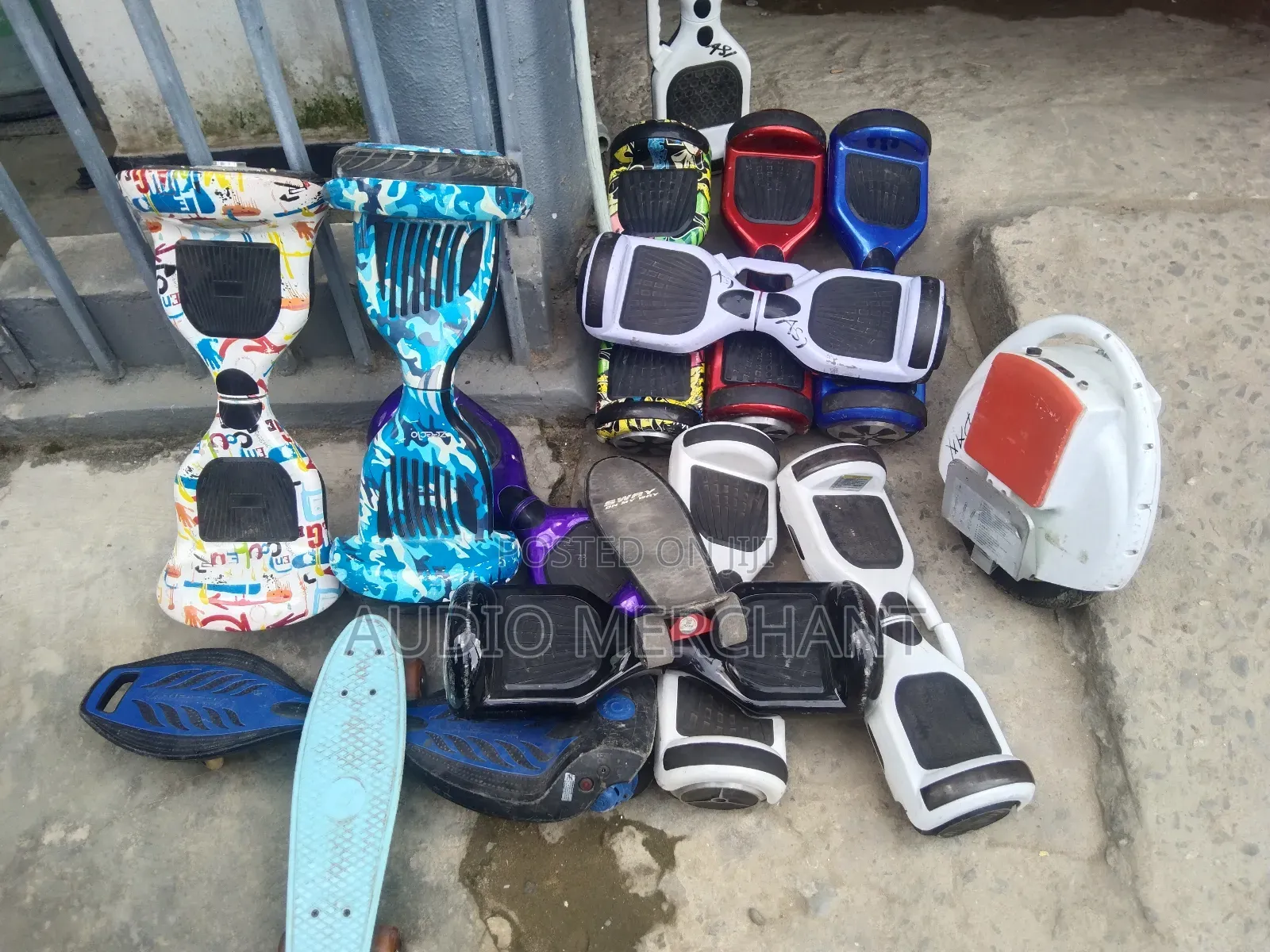 Hoverboards With Different Colours