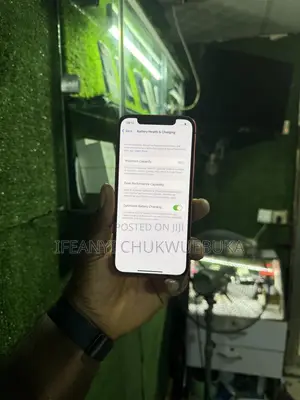 Apple iPhone 12 128 GB Red