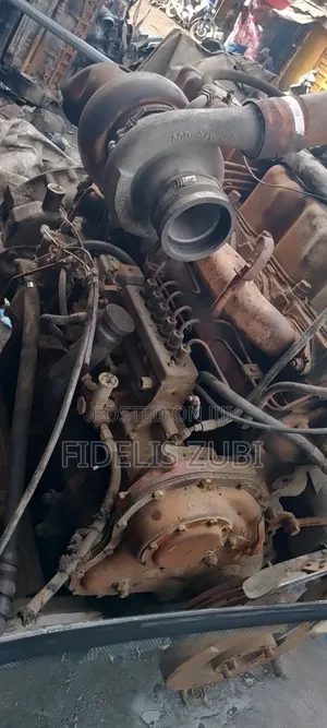 Mack Engine R Model 12 Valve