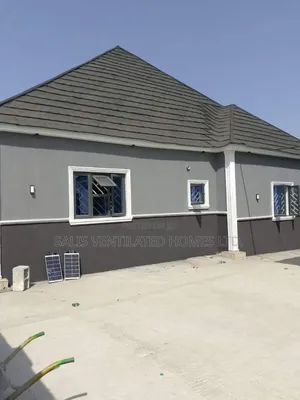 3bdrm Bungalow in City College, Karu for rent