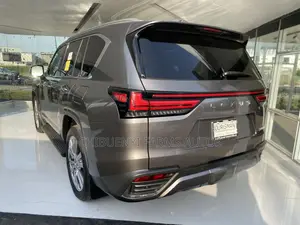 Lexus LX 2023 Gray