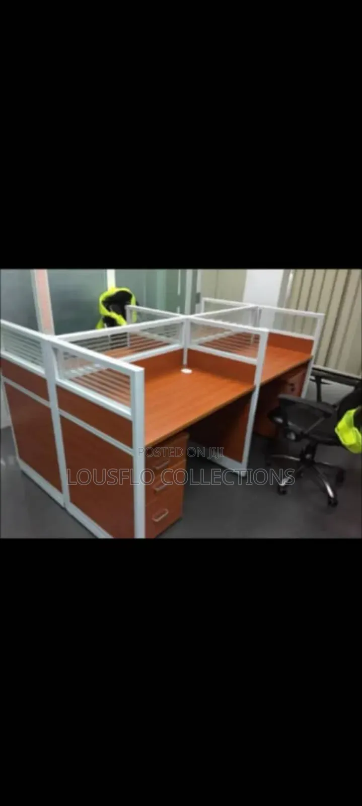 Quality 4 Seaters Workstation Office Table