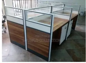 Quality 4 Seaters Workstation Office Table