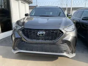 Toyota Highlander XSE 2021 Gray