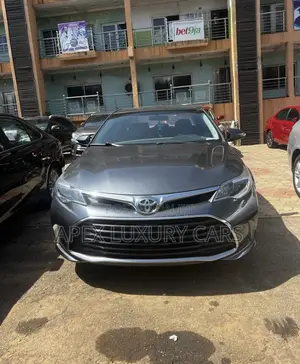 Photo - Toyota Avalon 2016 Gray