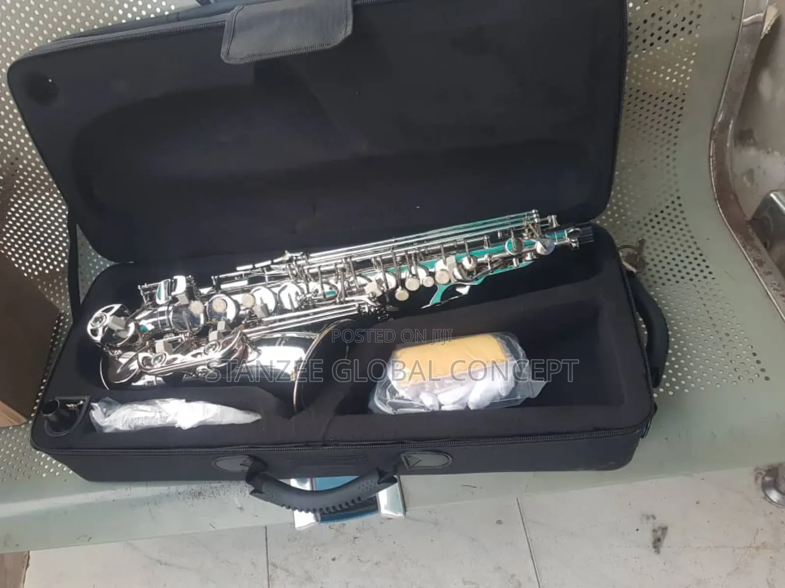Silver Premier Sanjin Saxophone
