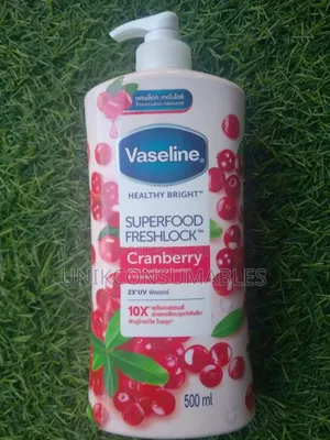 Photo - Vaseline Healthy Bright Superfood Freshlock Cranberry Lotion