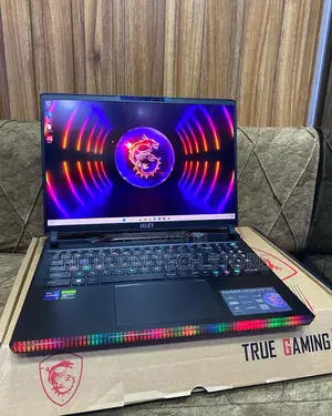 Photo - Laptop MSI Raider GE76 12UGS 32GB Intel Core I9 SSD 1T