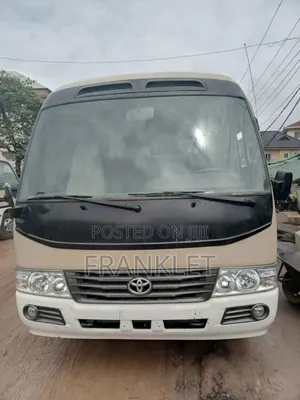 Toyota Coaster 2014 Gold