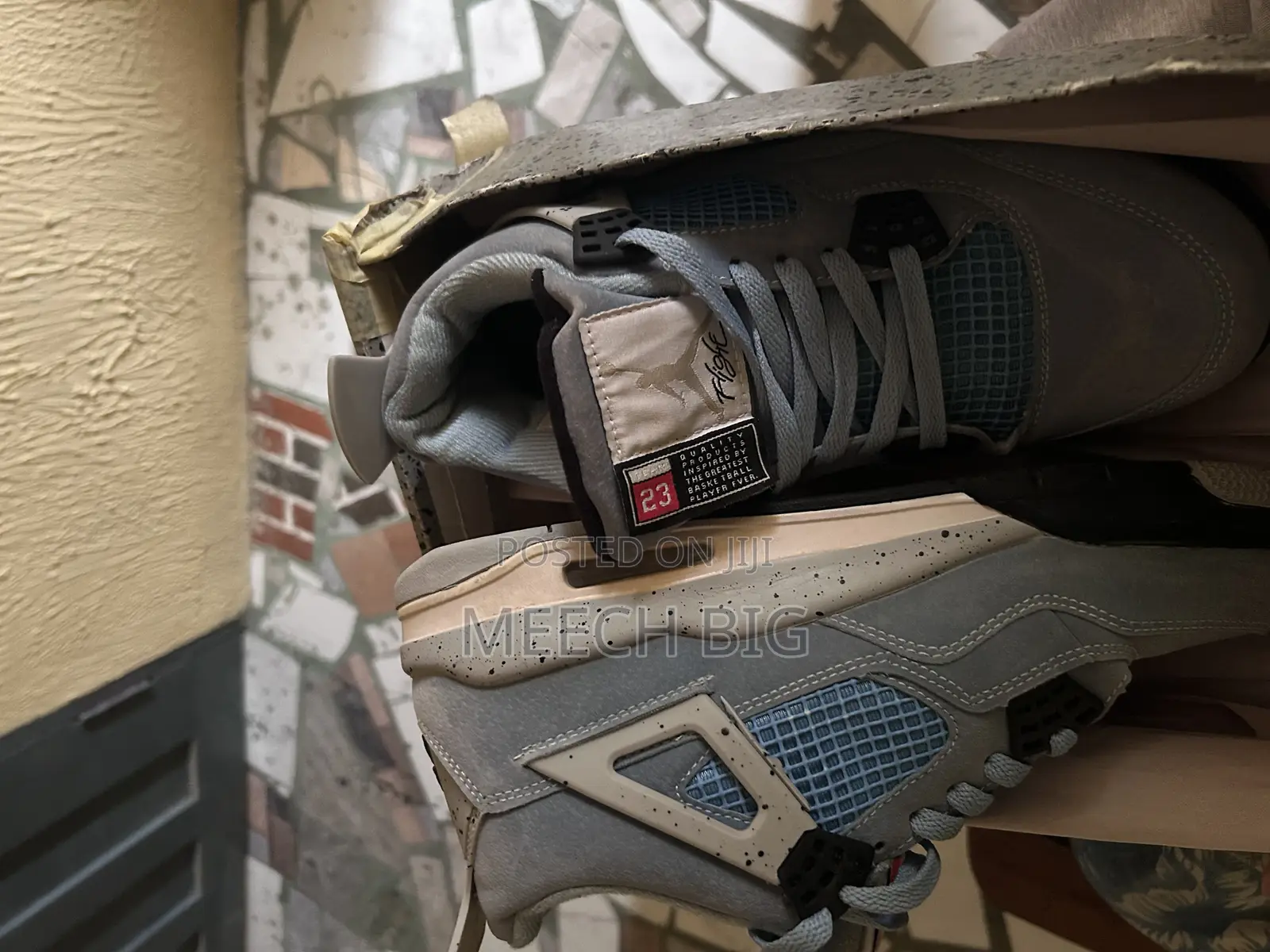 Air Jordan 4