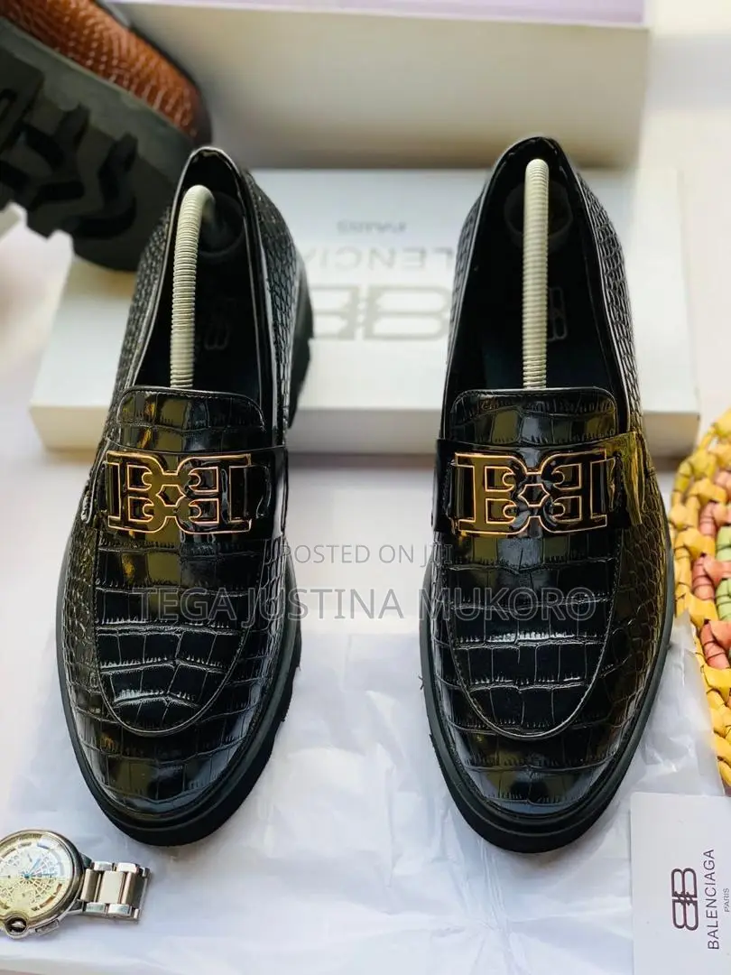 High Quality Balenciaga Flat Shoes