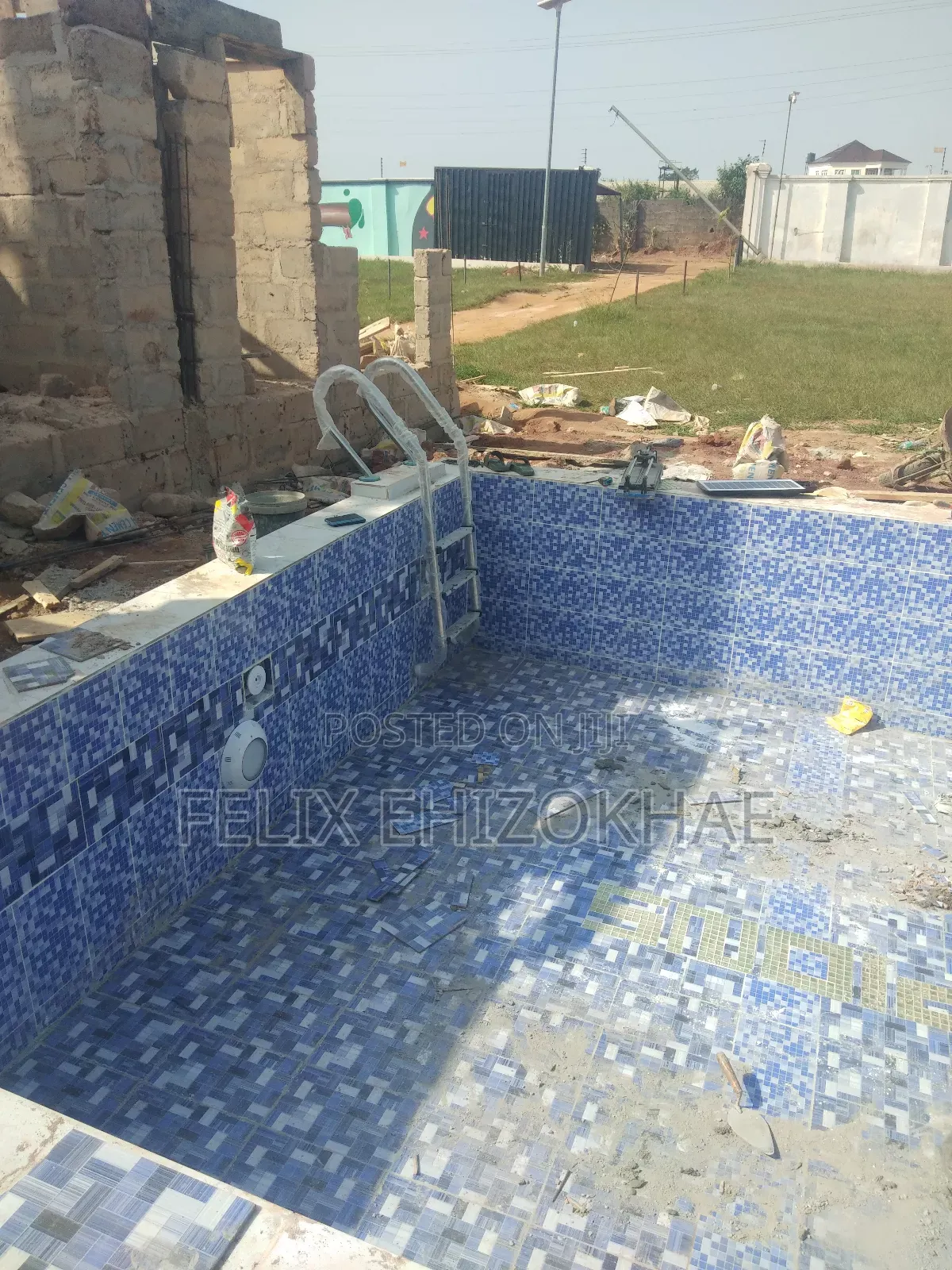 Swimming Pools Builder, Plumber and Maintenance Technician