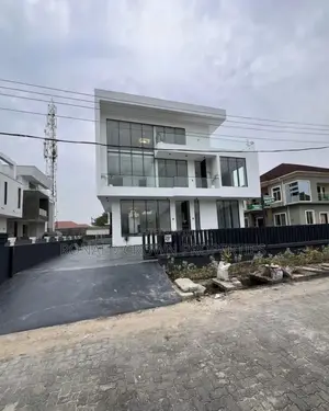 5bdrm Duplex in Osapa london for sale