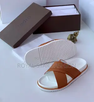 Pedro Slipers