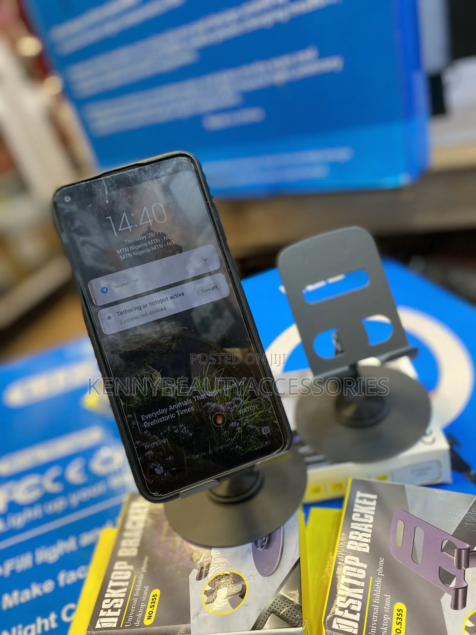 Lightweight Metal Phone Stand