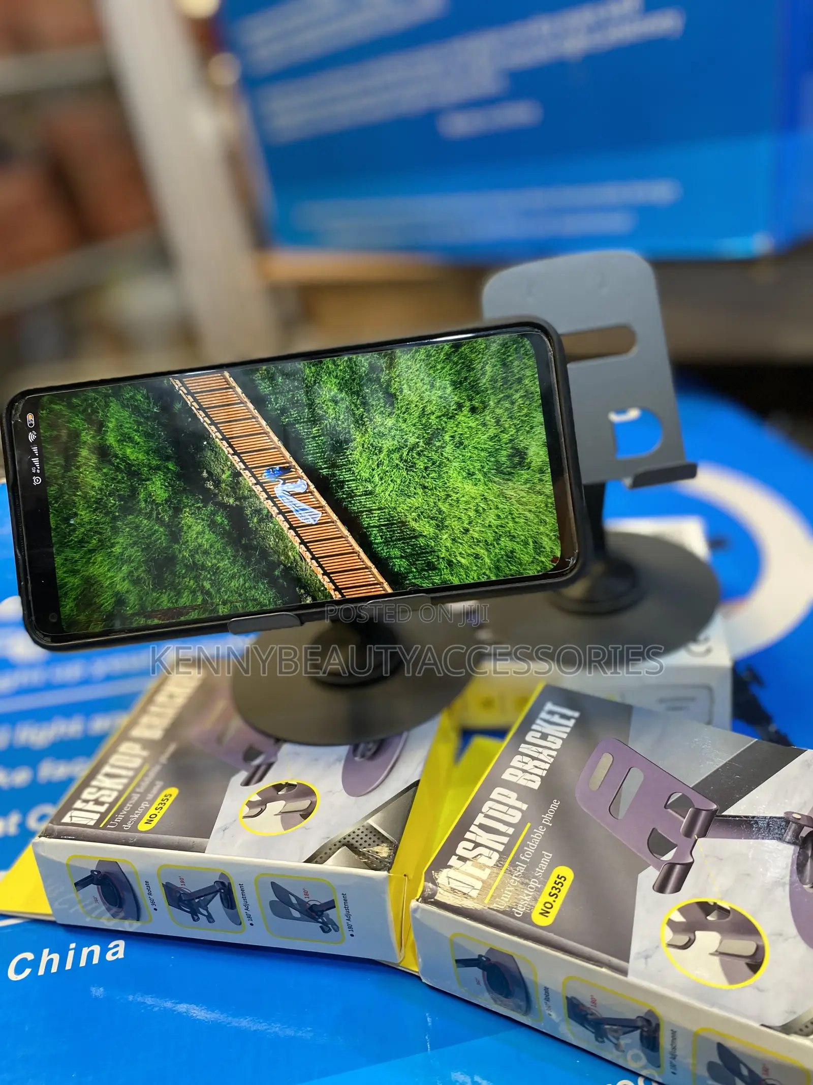 Lightweight Metal Phone Stand