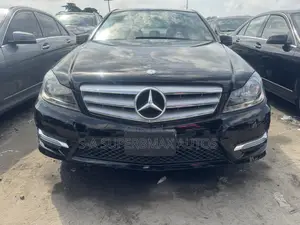 Mercedes-Benz C300 2013 Black