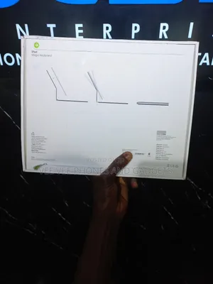iPad Magic Keyboard for M5
