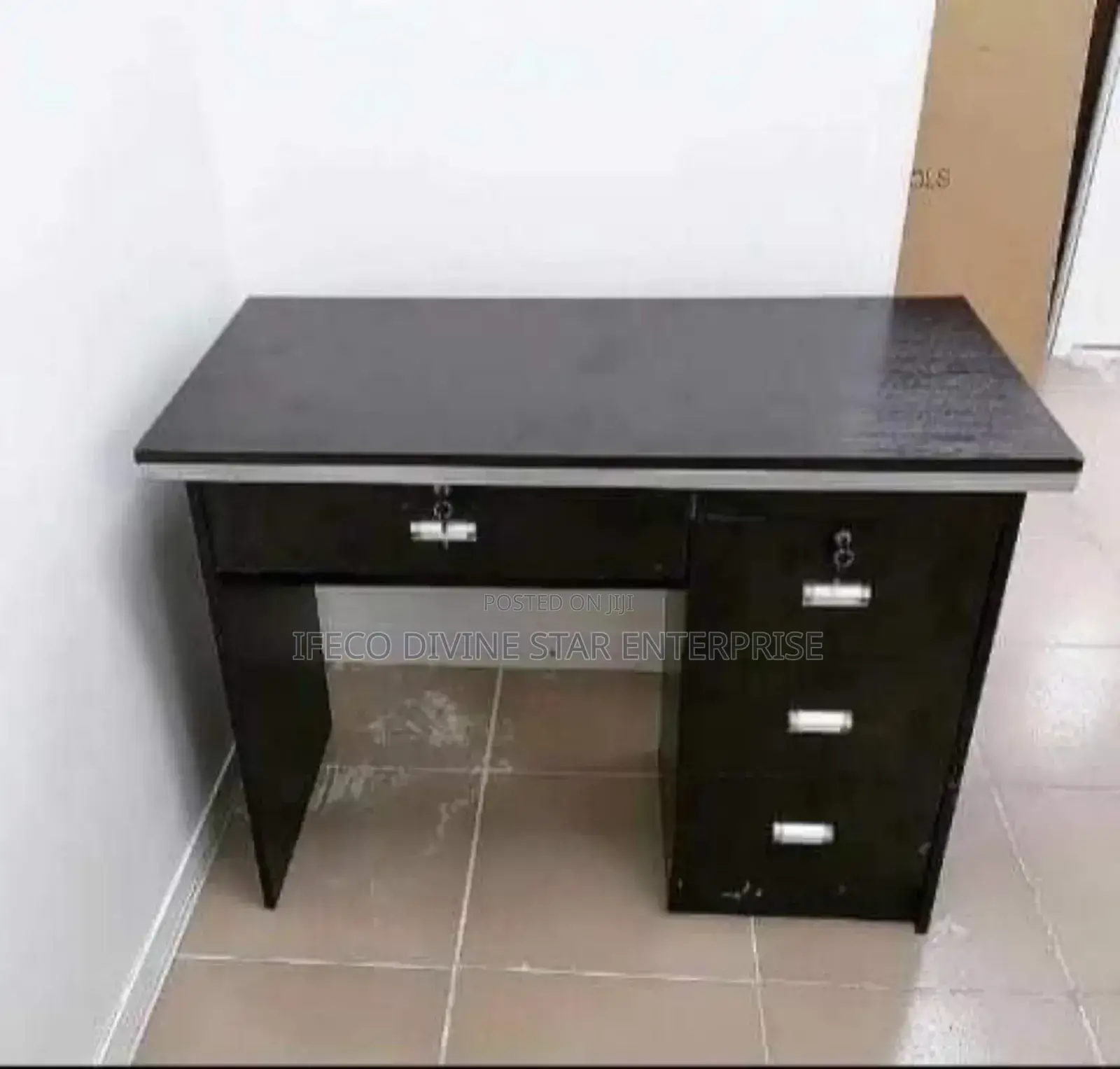 Wooden Office Table