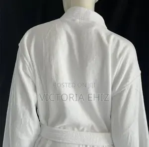 Bathrobe White ( 15,000)