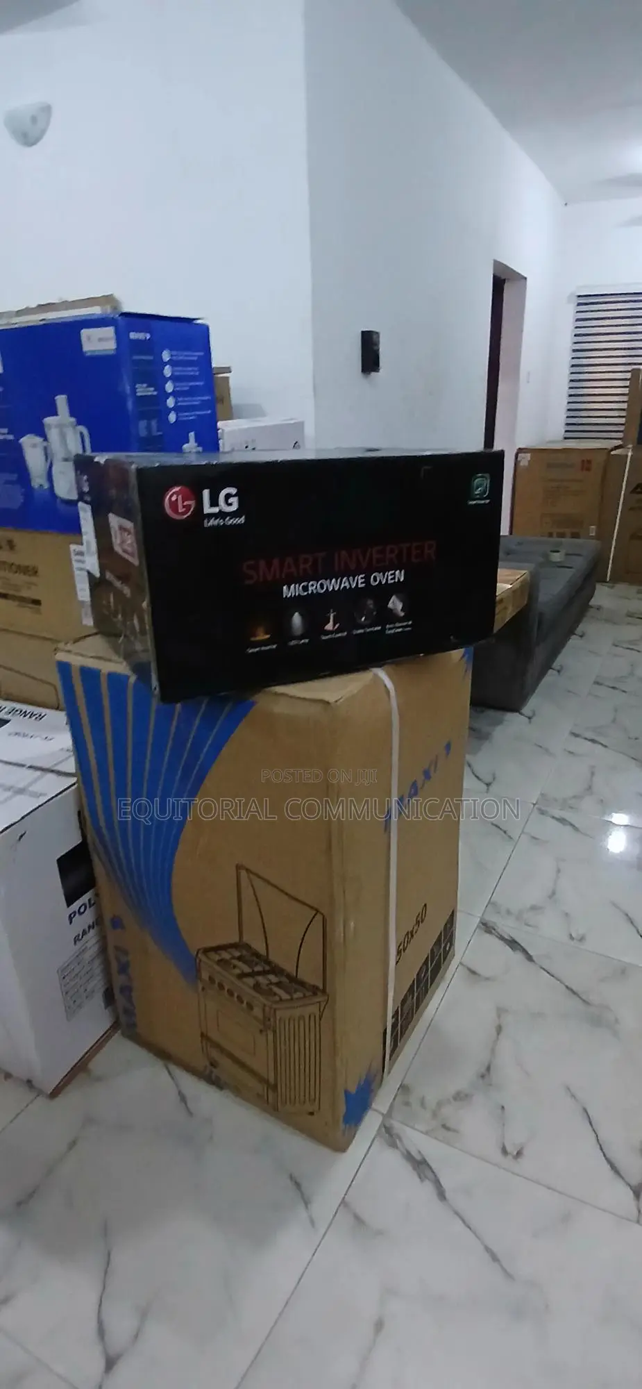 LG (Compact Design) Smart Inverter Microwave Oven