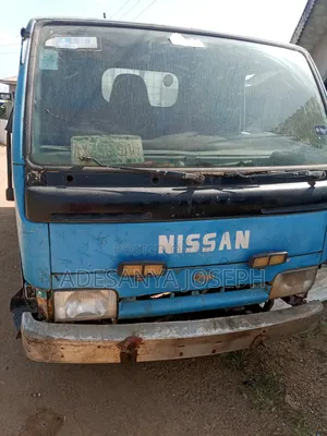 Nissan Cabstar 1999 Blue