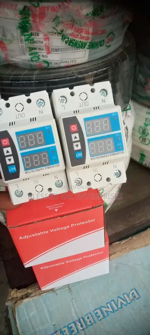 100 Amps Digital Adjustable Voltage Protector