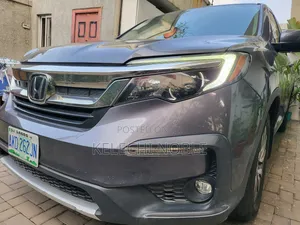 Honda Pilot EX-L w/Navi & RES AWD 2020 Gray