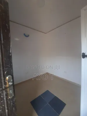 Photo - Studio Apartment in Bariga for rent