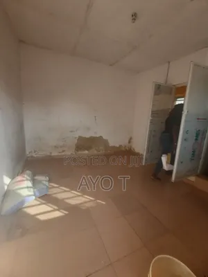 Photo - Studio Apartment in Bariga for rent