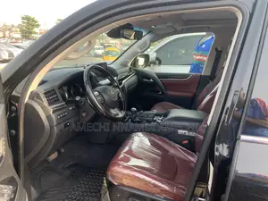 Lexus LX 570 AWD 2017 Black