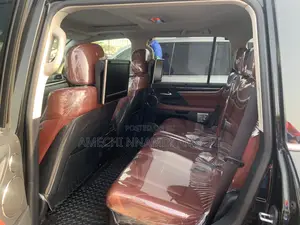 Lexus LX 570 AWD 2017 Black
