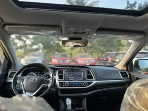Toyota Highlander 2018 White