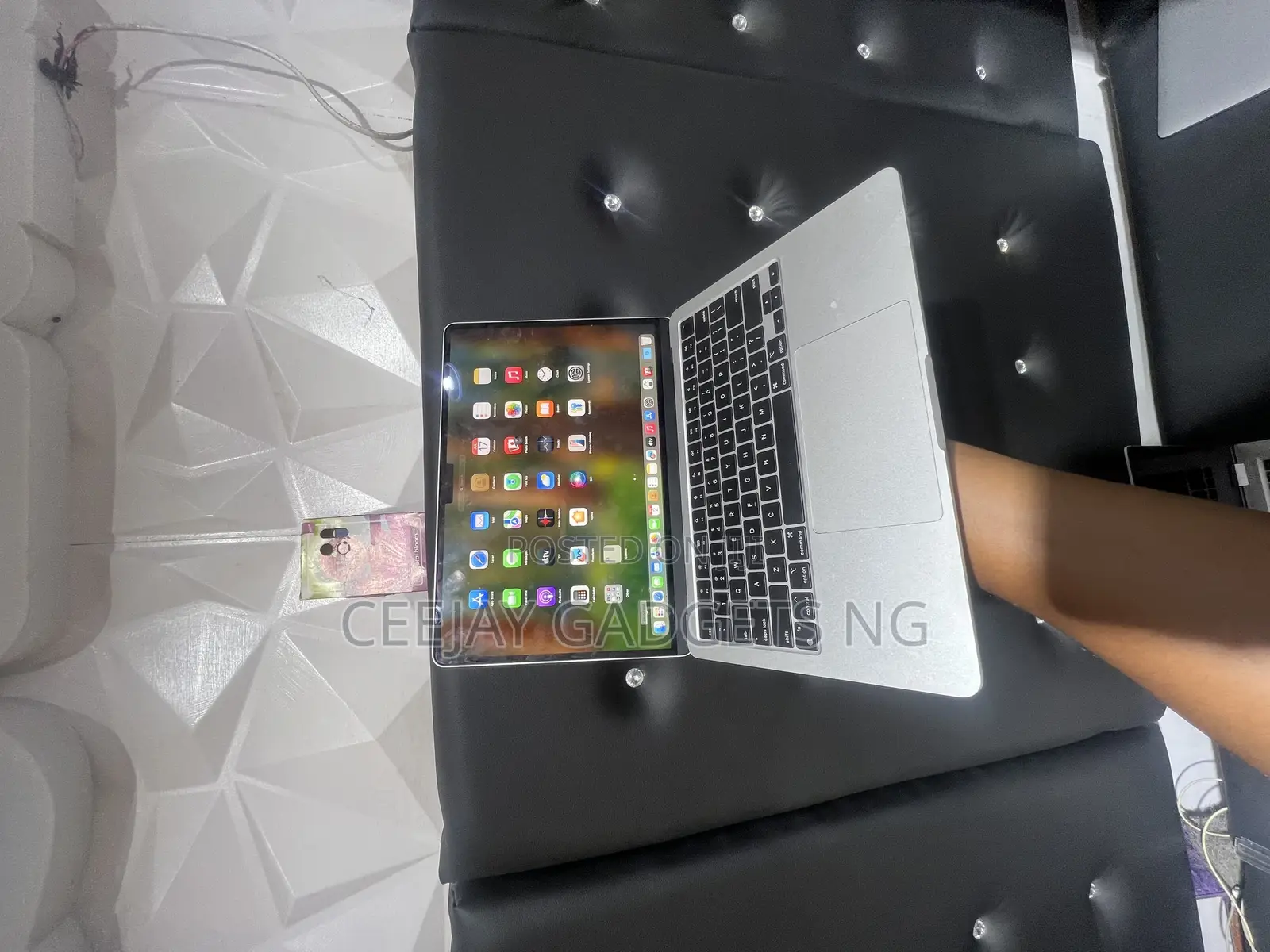 Laptop Apple MacBook Air 2022 M2 8GB Apple M2 SSD 256GB