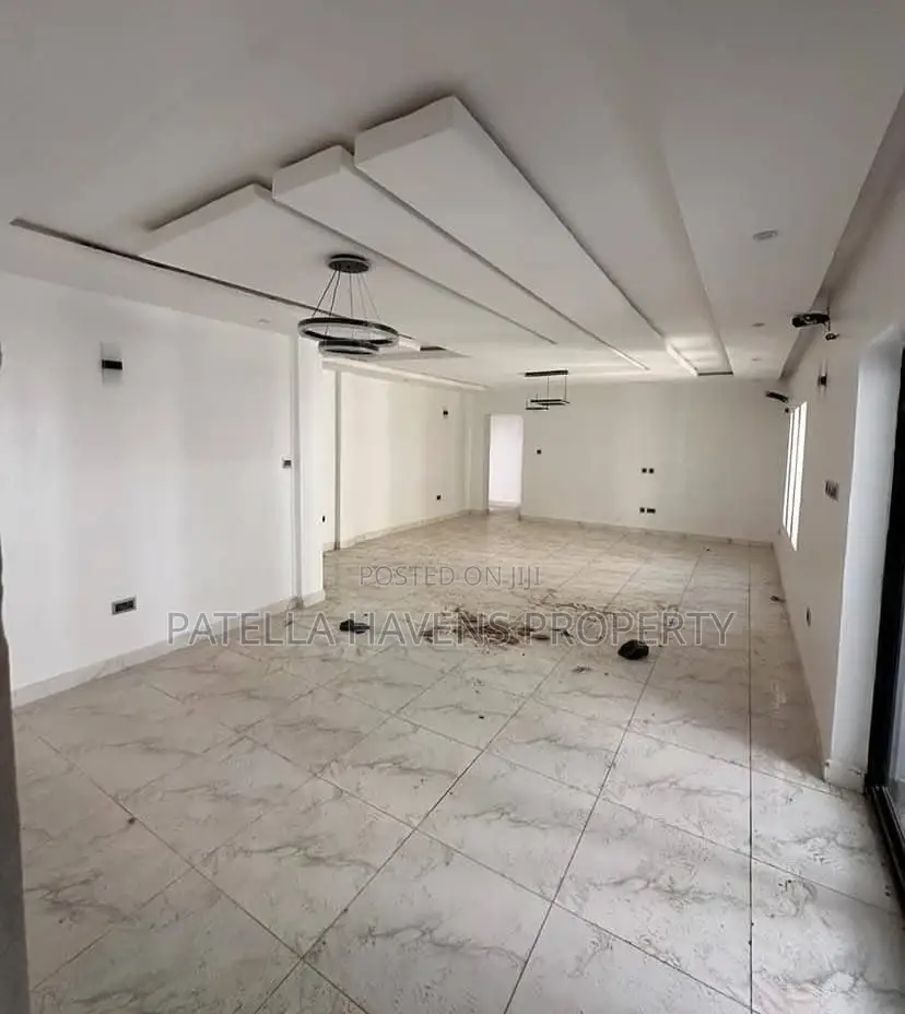 3 Bedroom Blocks Of Flat