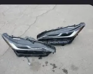 Head Lamp Venza 2022