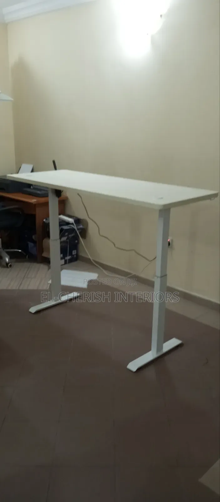 Supper Class Electric Table